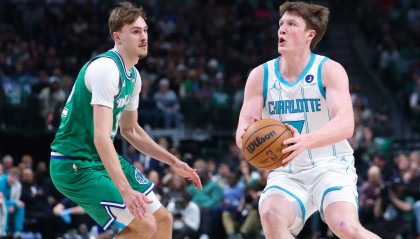 弗拉格&amp;克尼佩尔争最佳新秀 阿特金森：真不好说 我各投半票吧