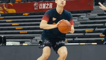 九游体育官网入口-崔永熙自宣！亲承复出倒计时，对广东持球与防守的加成会非常大！|杜锋|球迷|本土球员|球员|球队_新浪体育_新浪新闻